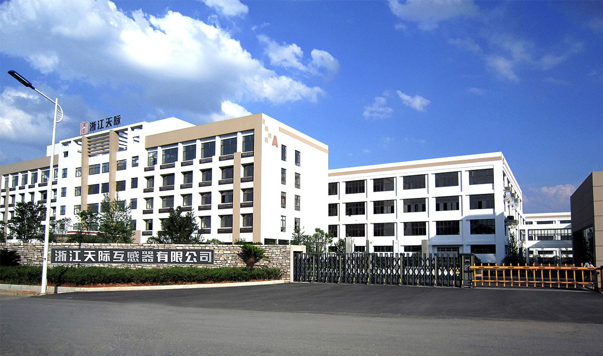 6-Zoq3uCQlu-m_VLu-PFeQ.jpg